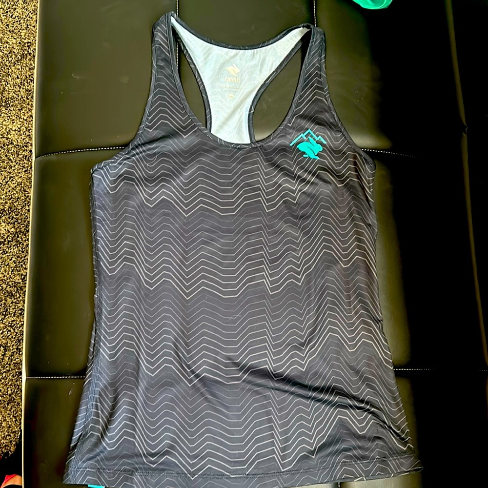 Rabbit tank women’s small